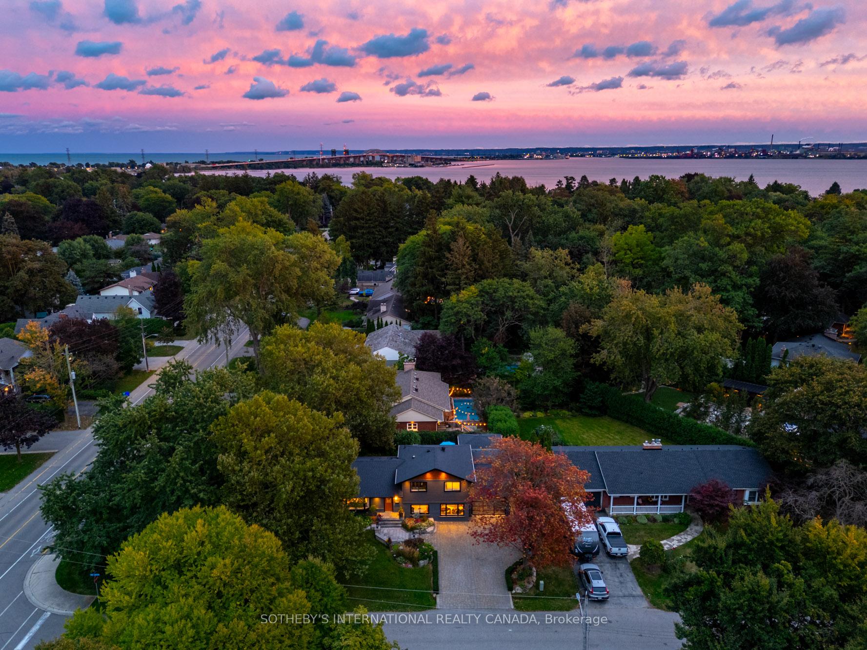 Photo 2 of 600 Deborah Crescent, Burlington, LaSalle — HOMEH
