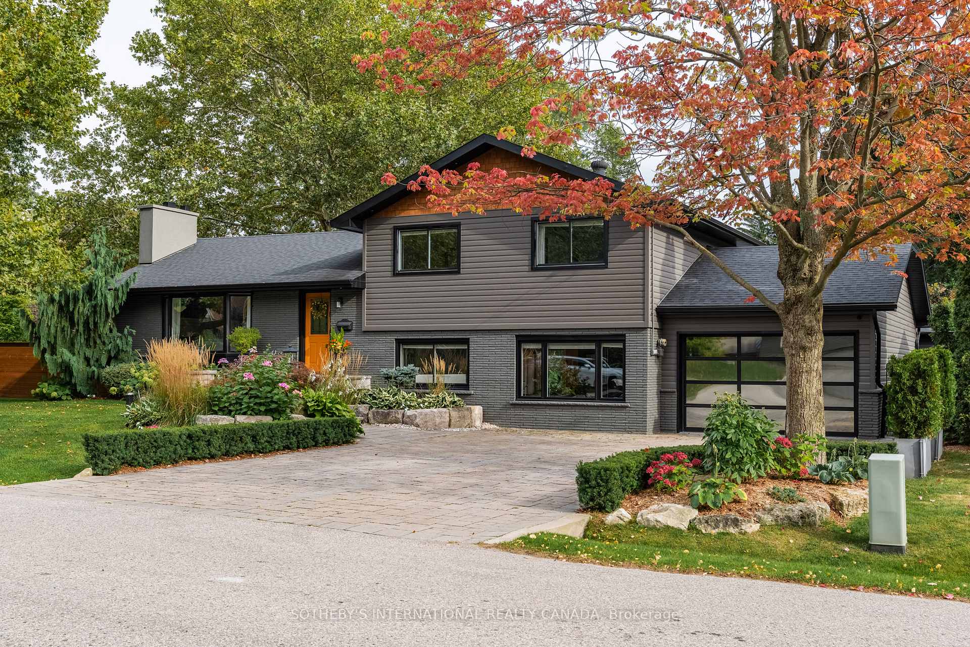 Photo 3 of 600 Deborah Crescent, Burlington, LaSalle — HOMEH