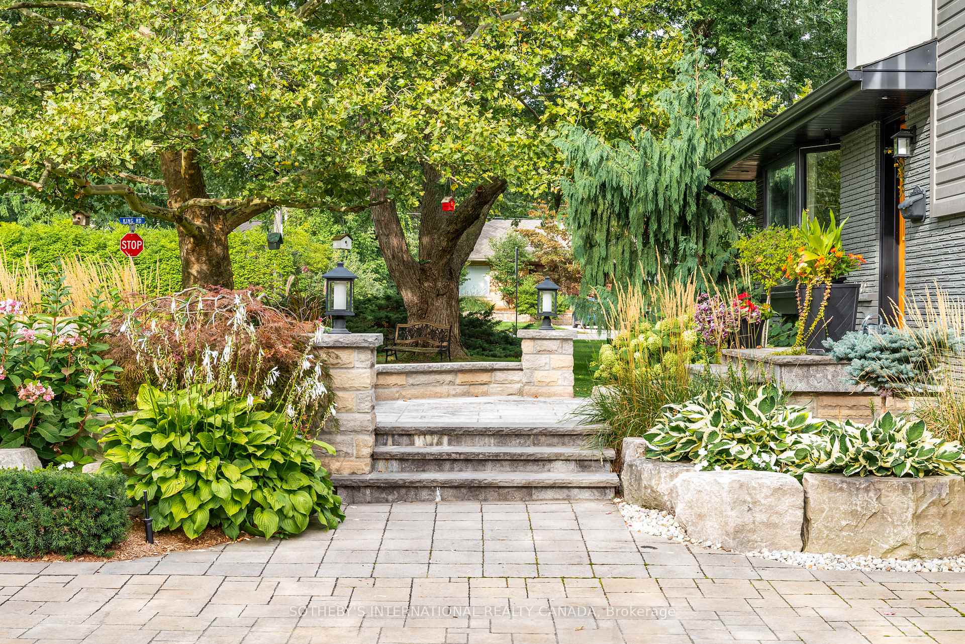 Photo 6 of 600 Deborah Crescent, Burlington, LaSalle — HOMEH