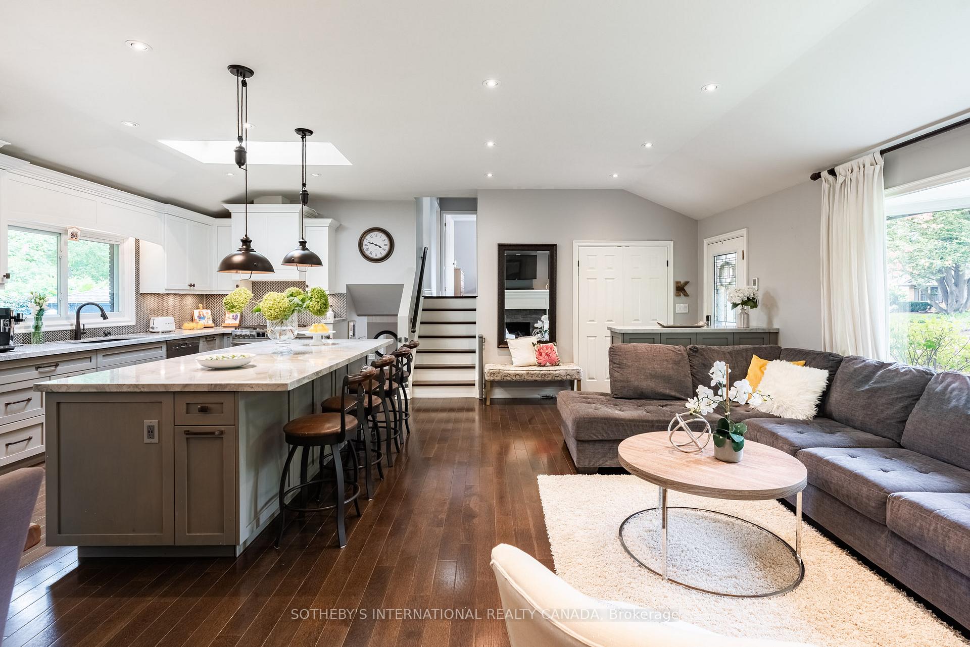 Photo 11 of 600 Deborah Crescent, Burlington, LaSalle — HOMEH