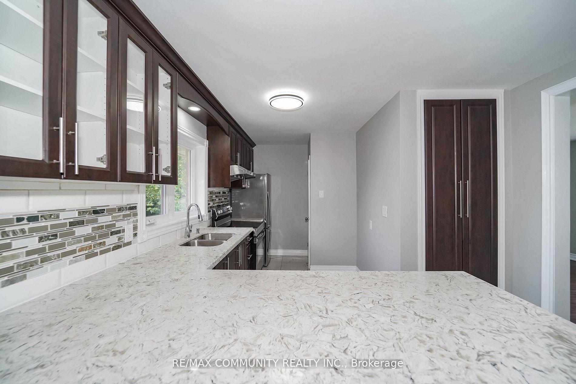 Photo 8 of Unit Main, 43 Christina Crescent, Scarborough, Wexford-Maryvale — HOMEH