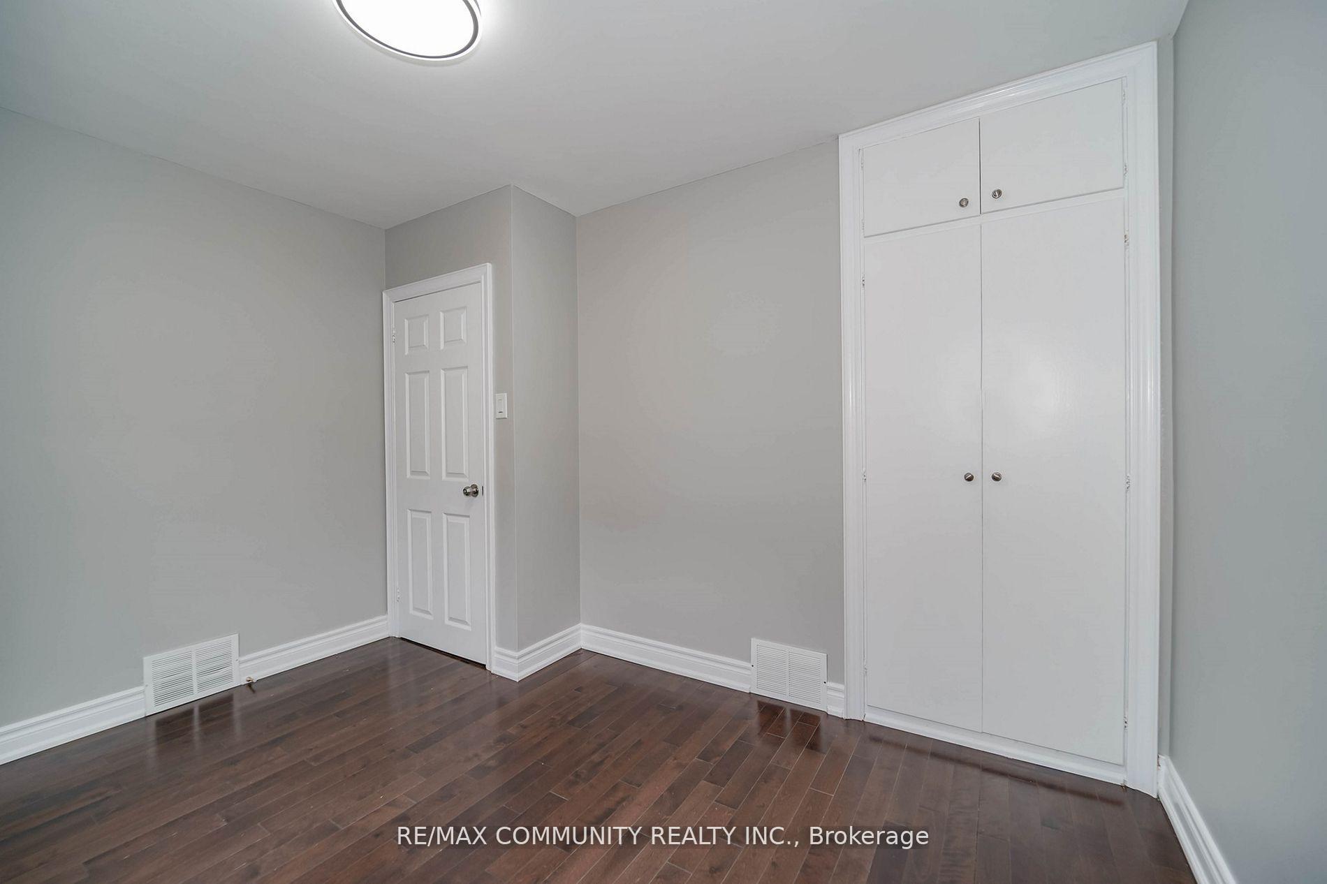 Photo 12 of Unit Main, 43 Christina Crescent, Scarborough, Wexford-Maryvale — HOMEH