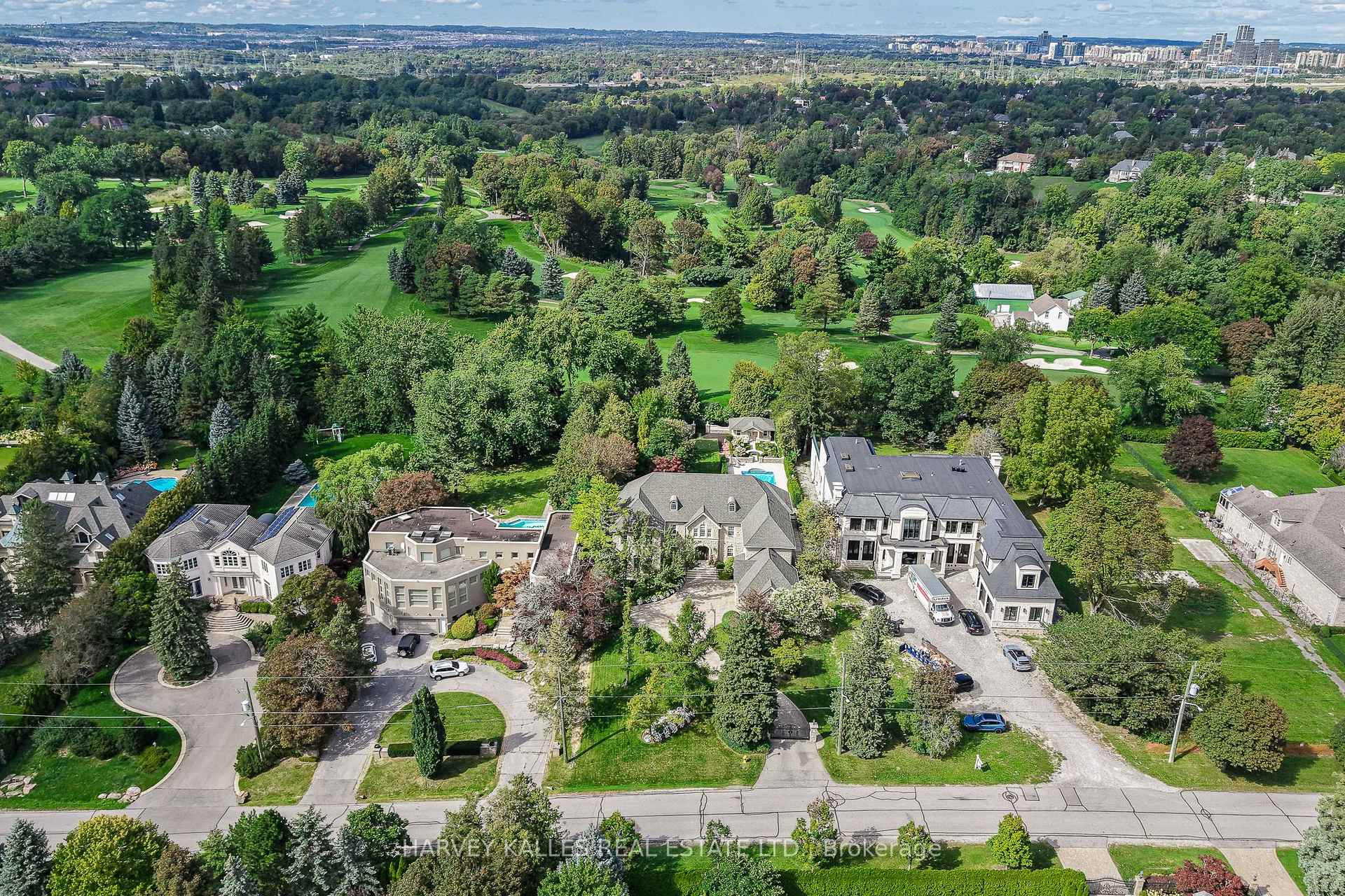 Photo 31 of 43 Thornbank Road, Vaughan, Uplands — HOMEH