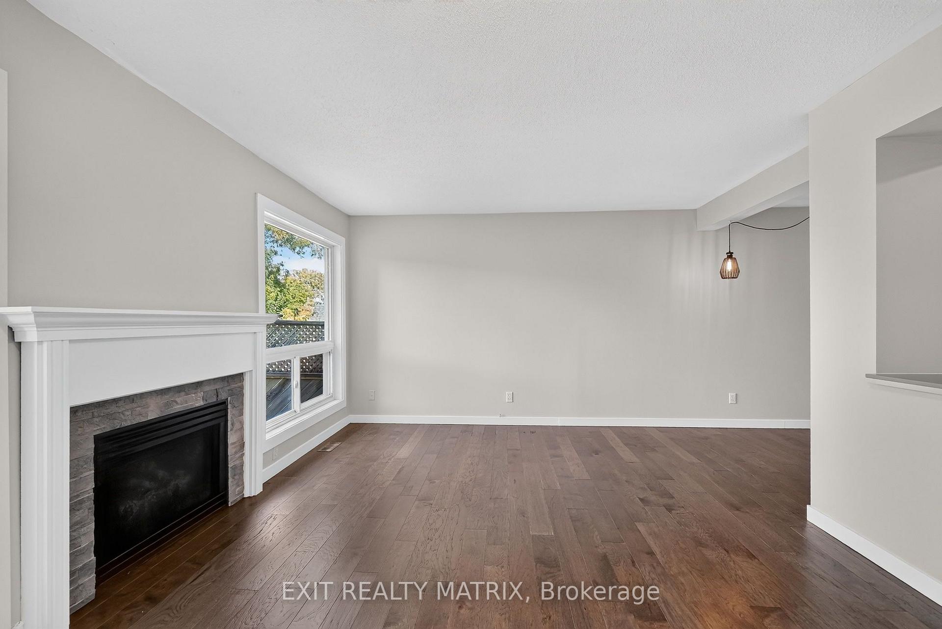 Photo 10 of 2043 Avenue O, Ottawa, Eastway Gardens/Industrial Park — HOMEH