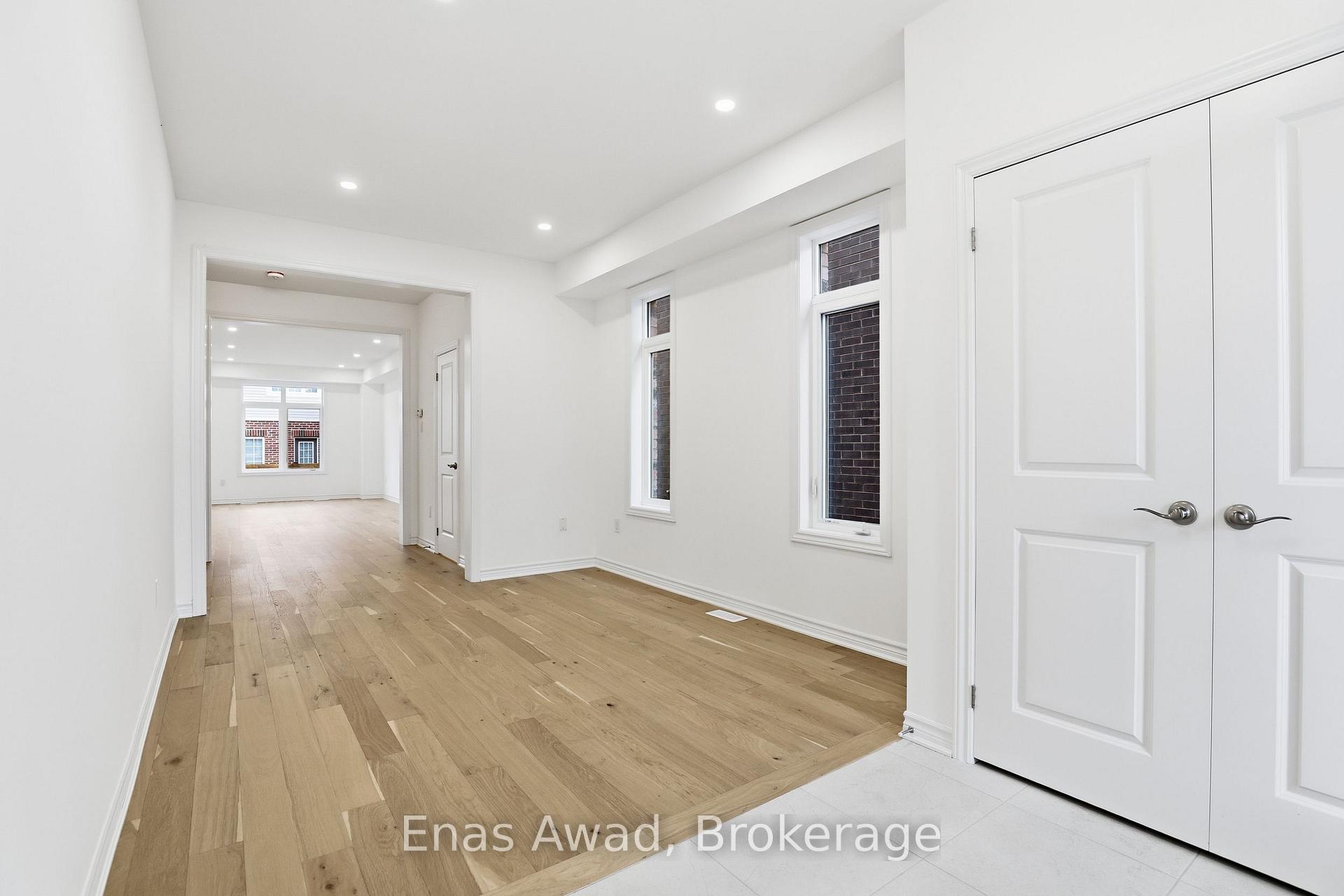 Photo 4 of 22 Hutchison Road, Guelph, Kortright East — HOMEH