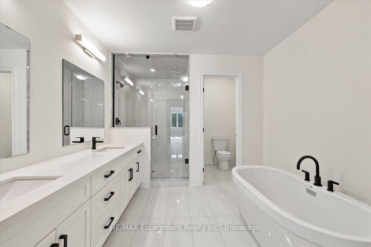Photo 29 of 108 Valley Trail Place, Hamilton, Waterdown — HOMEH