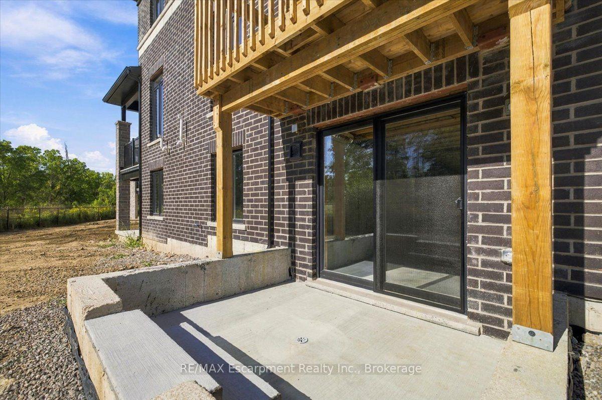 Photo 45 of 108 Valley Trail Place, Hamilton, Waterdown — HOMEH