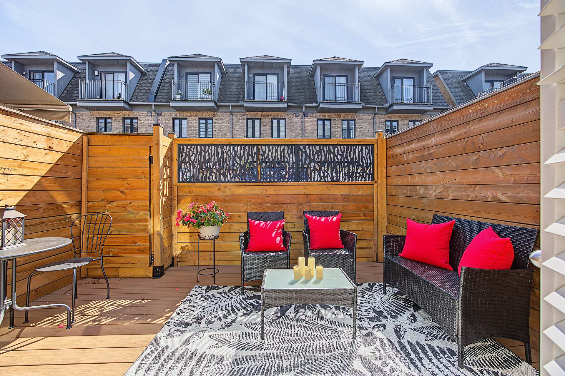 Photo 26 of 45 Lobo Mews, Etobicoke, Islington-City Centre West — HOMEH