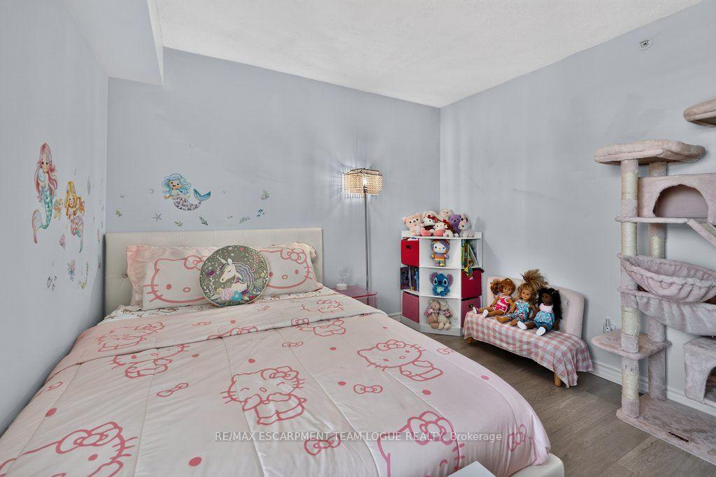 Photo 18 of Unit 412, 4003 Kilmer Drive, Burlington, Tansley — HOMEH