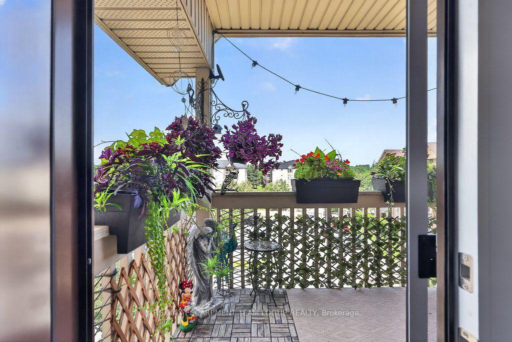 Photo 23 of Unit 412, 4003 Kilmer Drive, Burlington, Tansley — HOMEH