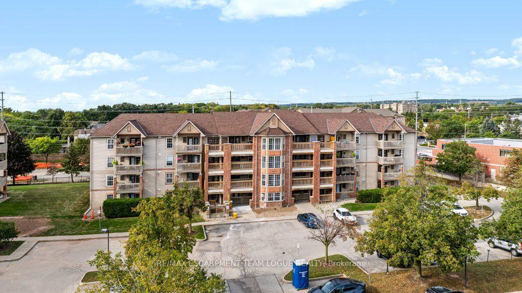 Photo 28 of Unit 412, 4003 Kilmer Drive, Burlington, Tansley — HOMEH