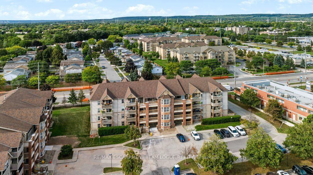 Photo 29 of Unit 412, 4003 Kilmer Drive, Burlington, Tansley — HOMEH