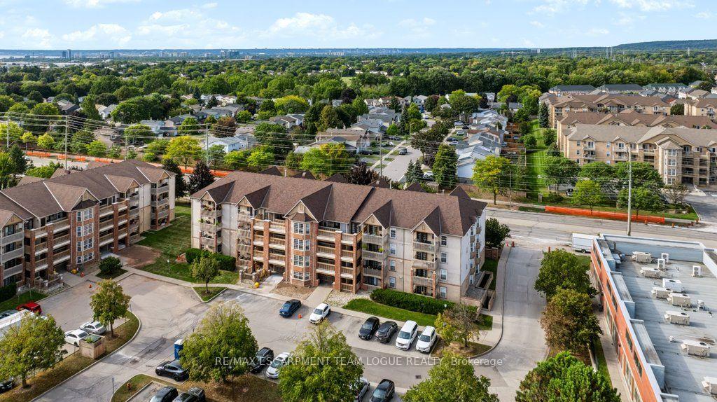 Photo 30 of Unit 412, 4003 Kilmer Drive, Burlington, Tansley — HOMEH
