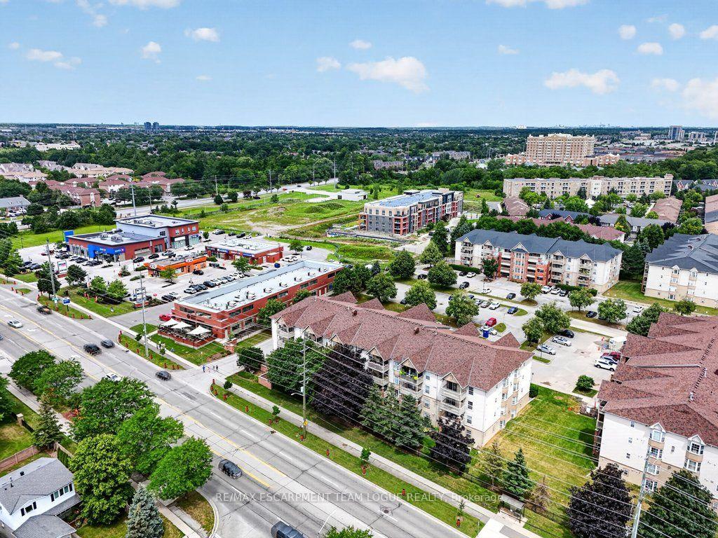 Photo 33 of Unit 412, 4003 Kilmer Drive, Burlington, Tansley — HOMEH