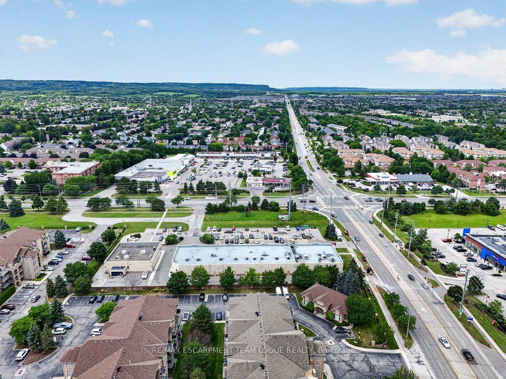 Photo 34 of Unit 412, 4003 Kilmer Drive, Burlington, Tansley — HOMEH