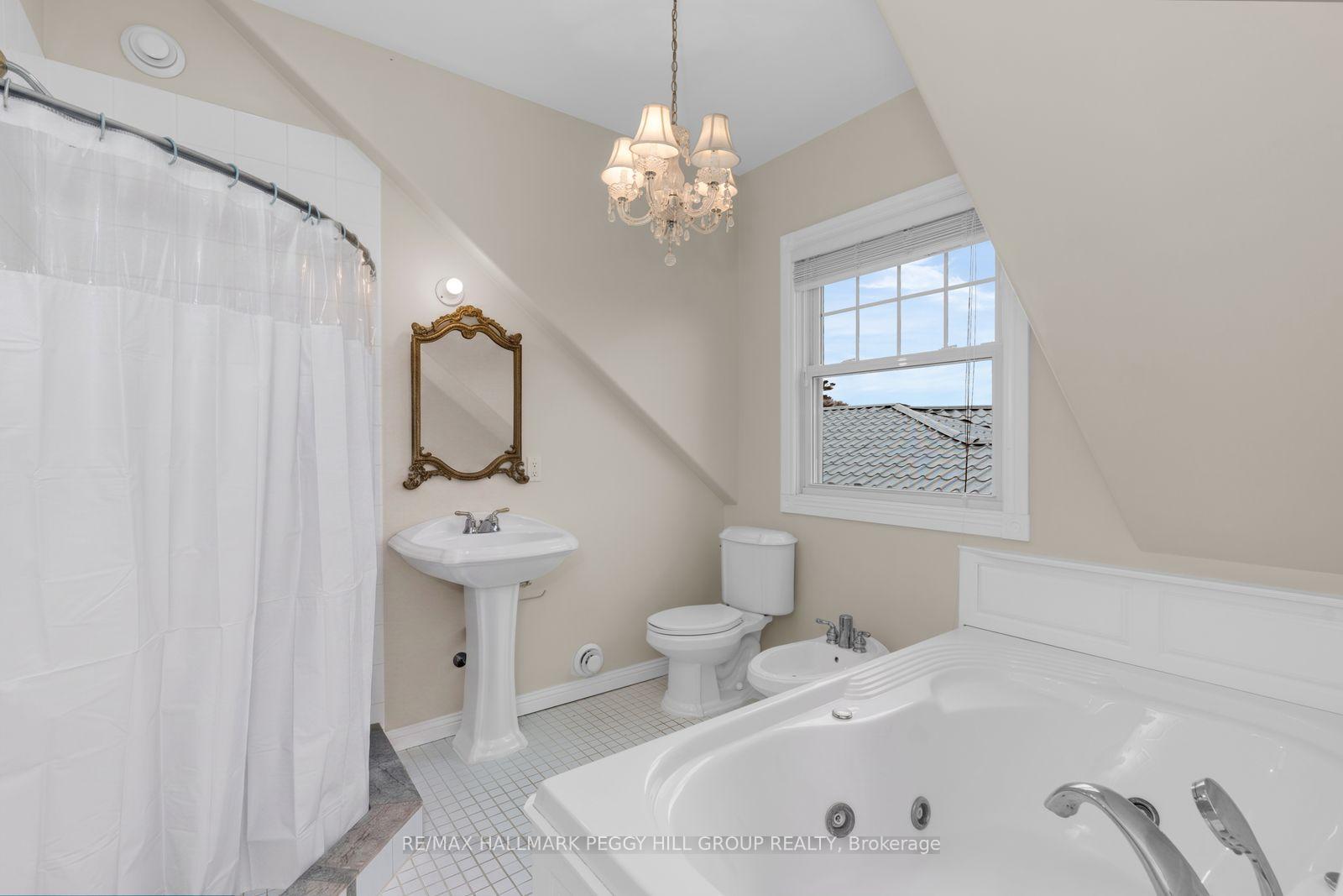 Photo 13 of 2026 River Road W, Wasaga Beach — HOMEH