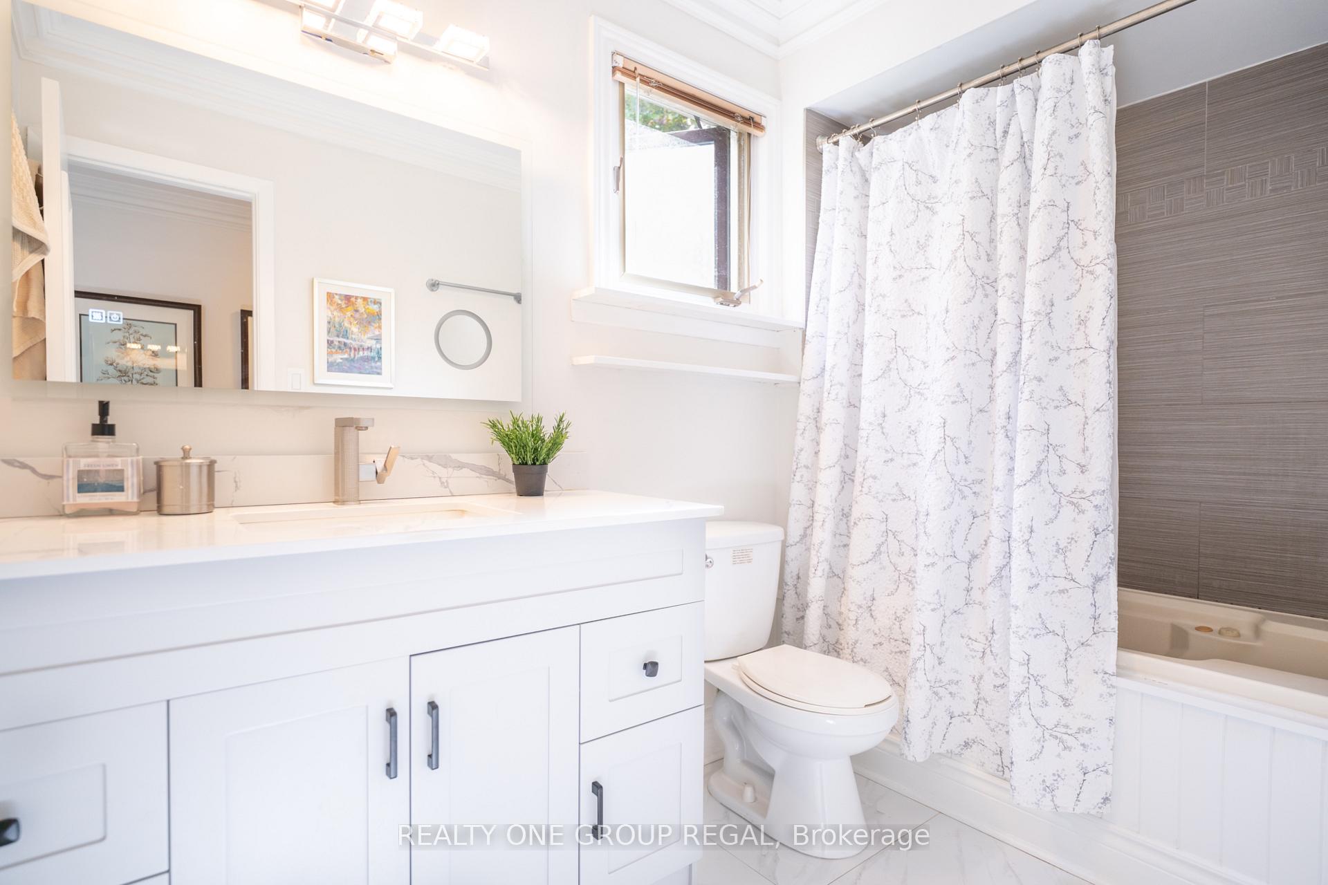 Photo 16 of 78 Baywood Court, Markham, Royal Orchard — HOMEH