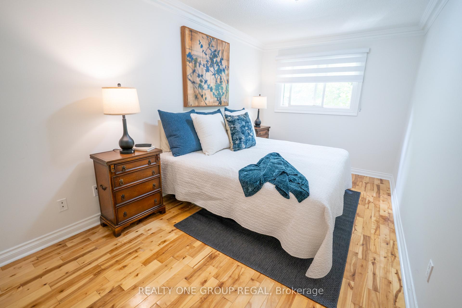 Photo 18 of 78 Baywood Court, Markham, Royal Orchard — HOMEH