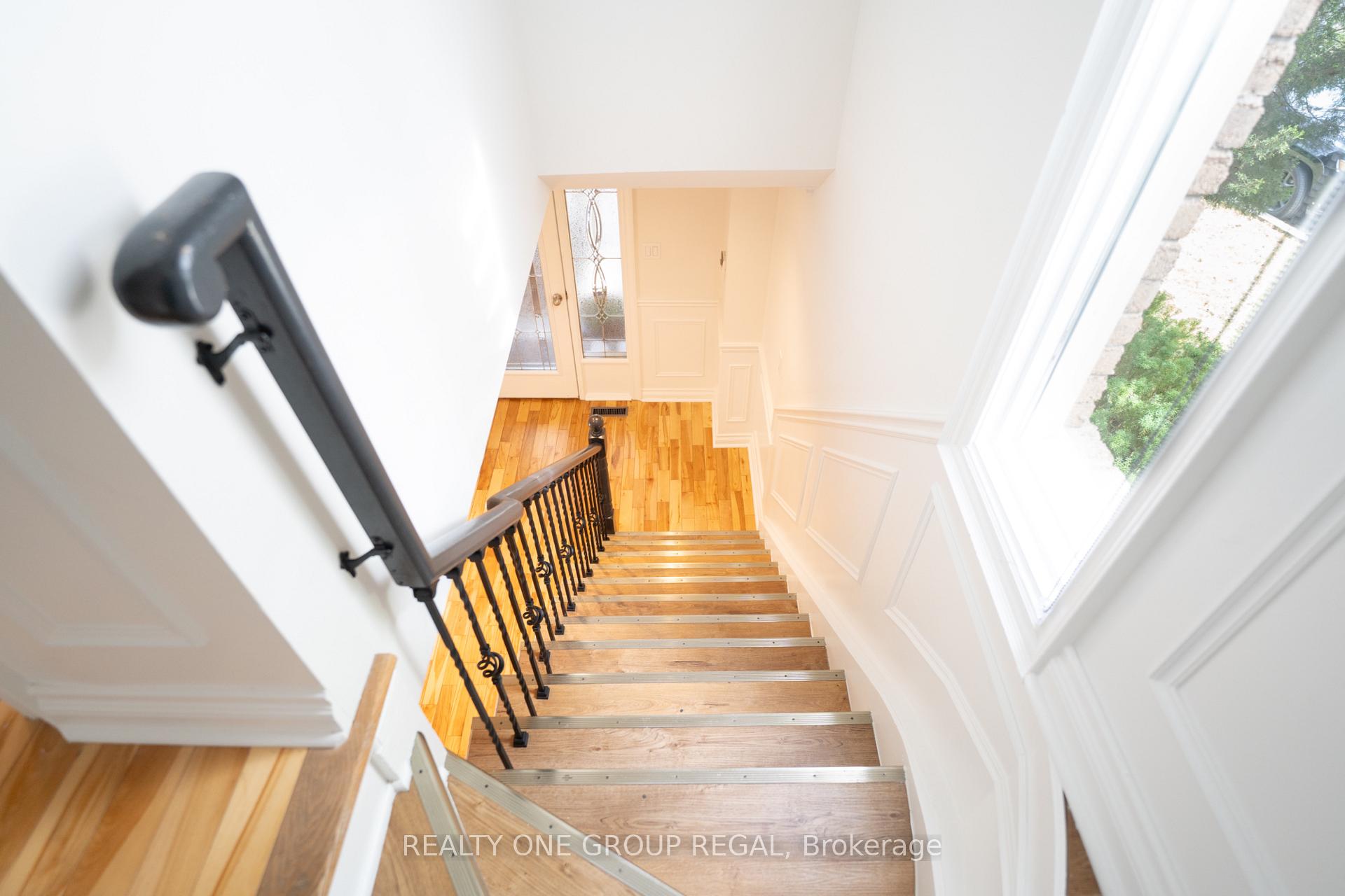 Photo 20 of 78 Baywood Court, Markham, Royal Orchard — HOMEH