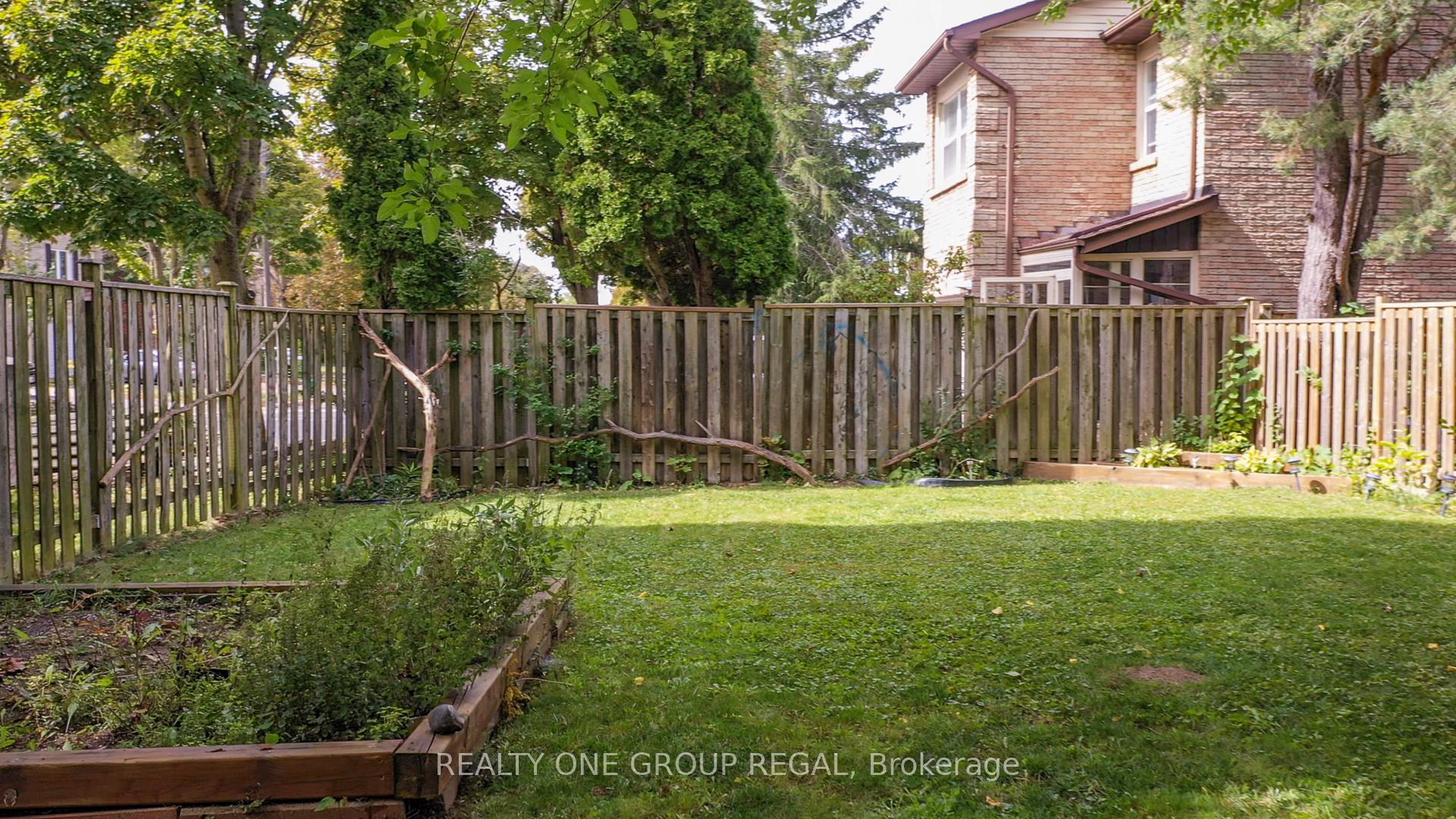 Photo 30 of 78 Baywood Court, Markham, Royal Orchard — HOMEH