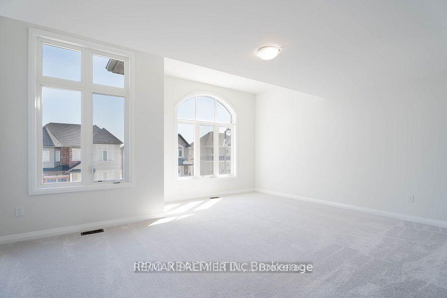 Photo 14 of Unit Main Floor, 1038 Hardy Way, Innisfil, Lefroy — HOMEH