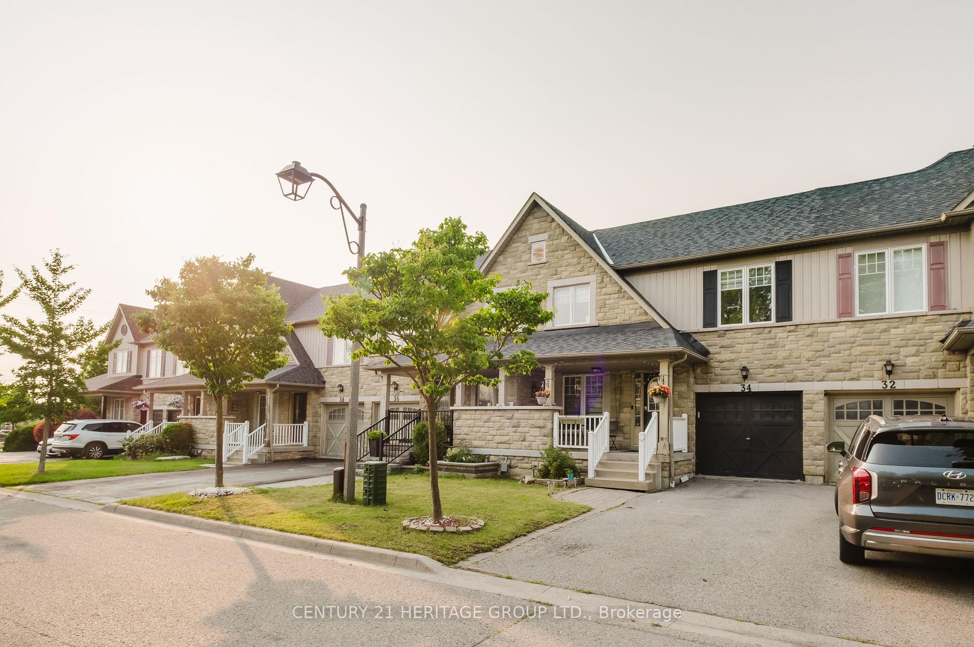 Photo 2 of 34 Haverhill Crescent, Whitby, Taunton North — HOMEH
