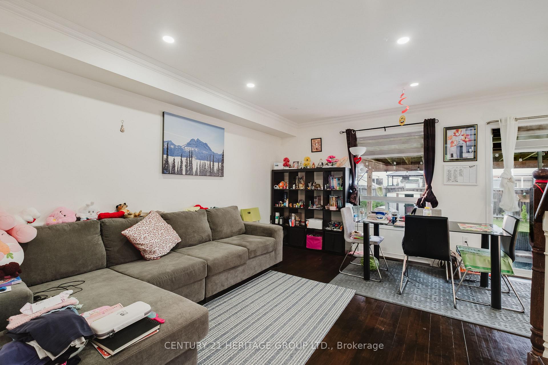 Photo 17 of 34 Haverhill Crescent, Whitby, Taunton North — HOMEH