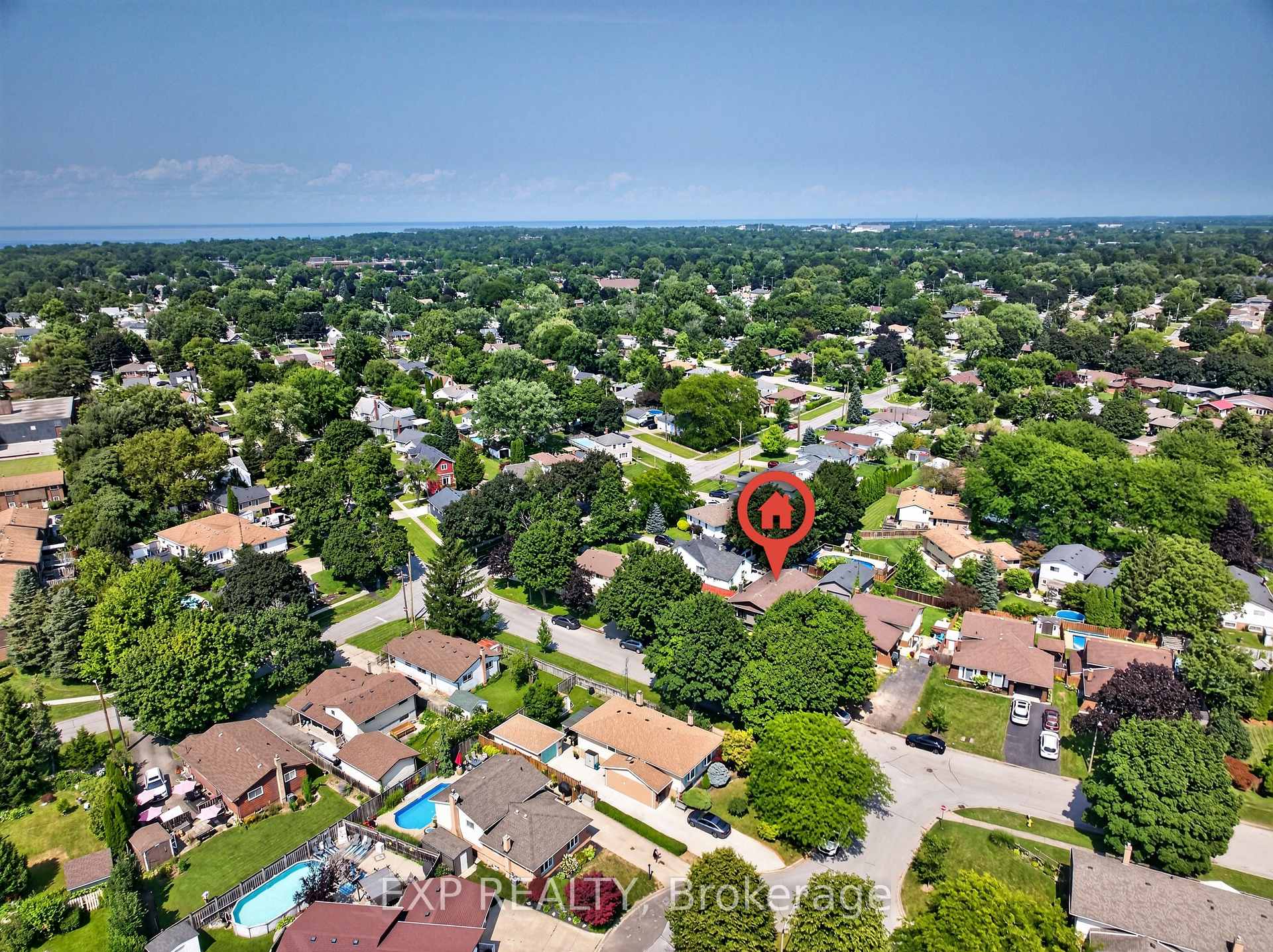 Photo 5 of 63 Harcove Street, St. Catharines, Vine/Linwell — HOMEH