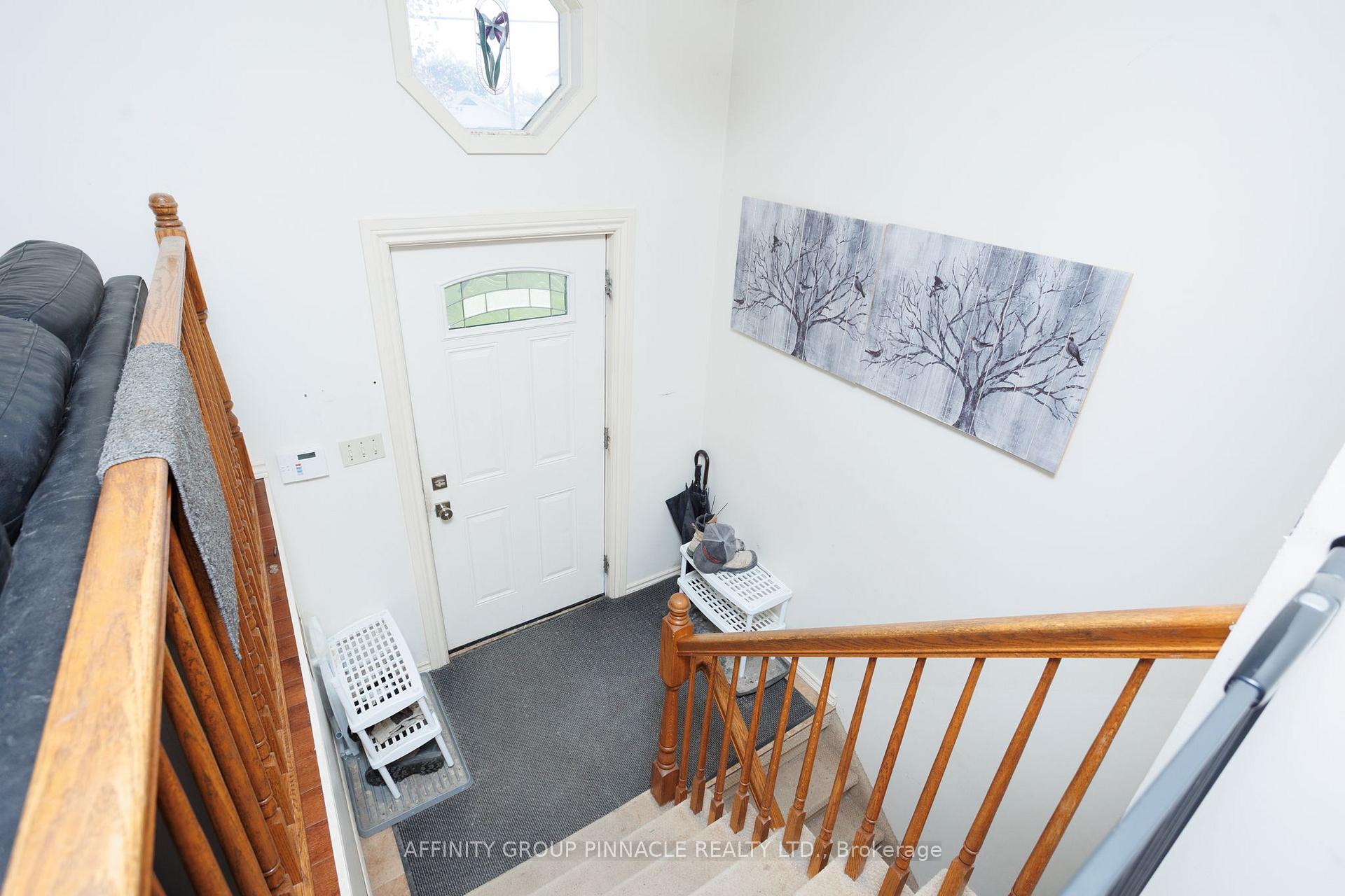 Photo 6 of 49 Queen Street, Kawartha Lakes, Bobcaygeon — HOMEH