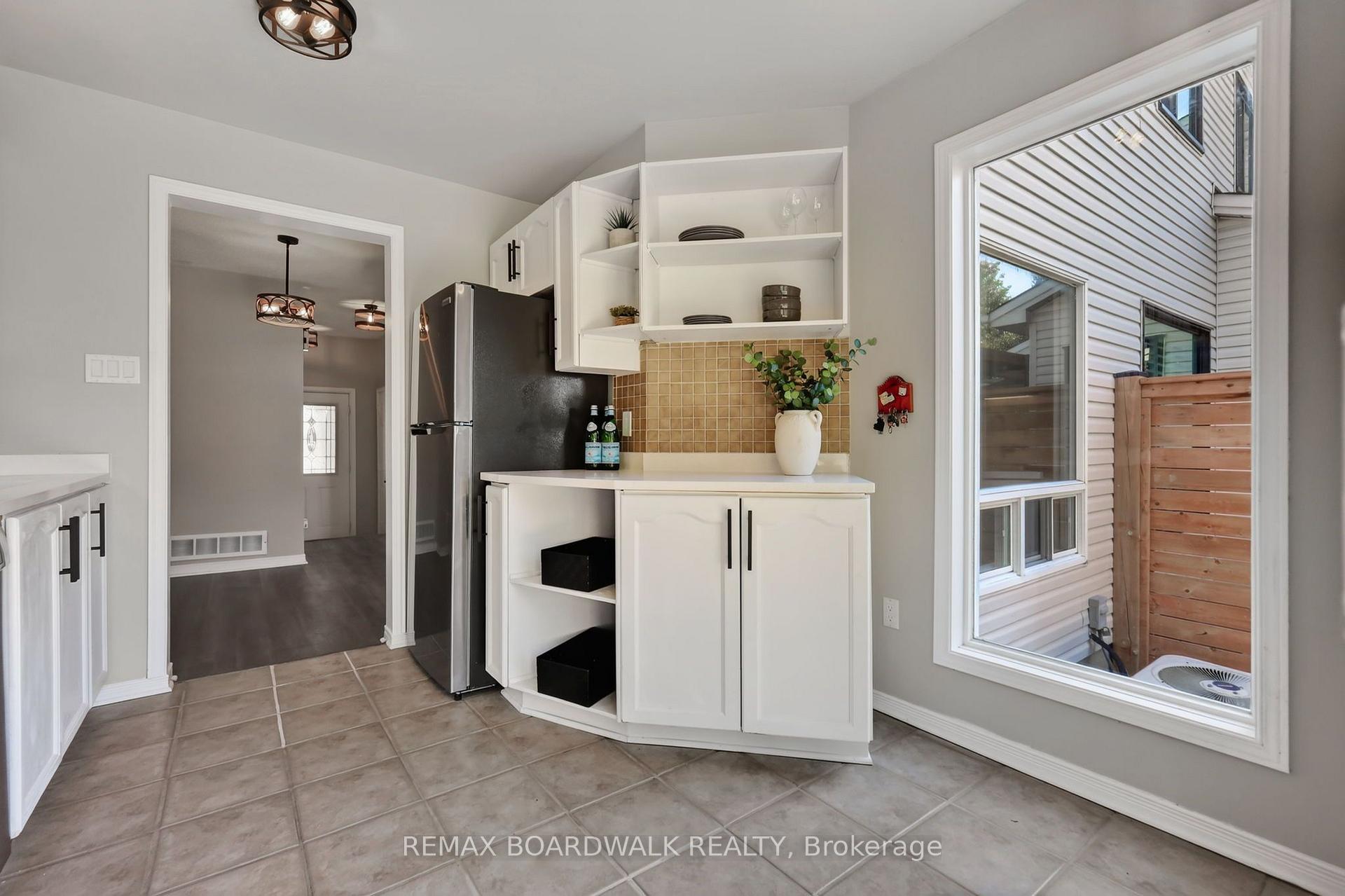 Photo 17 of 254 Stoneway Drive, Ottawa, Barrhaven East — HOMEH