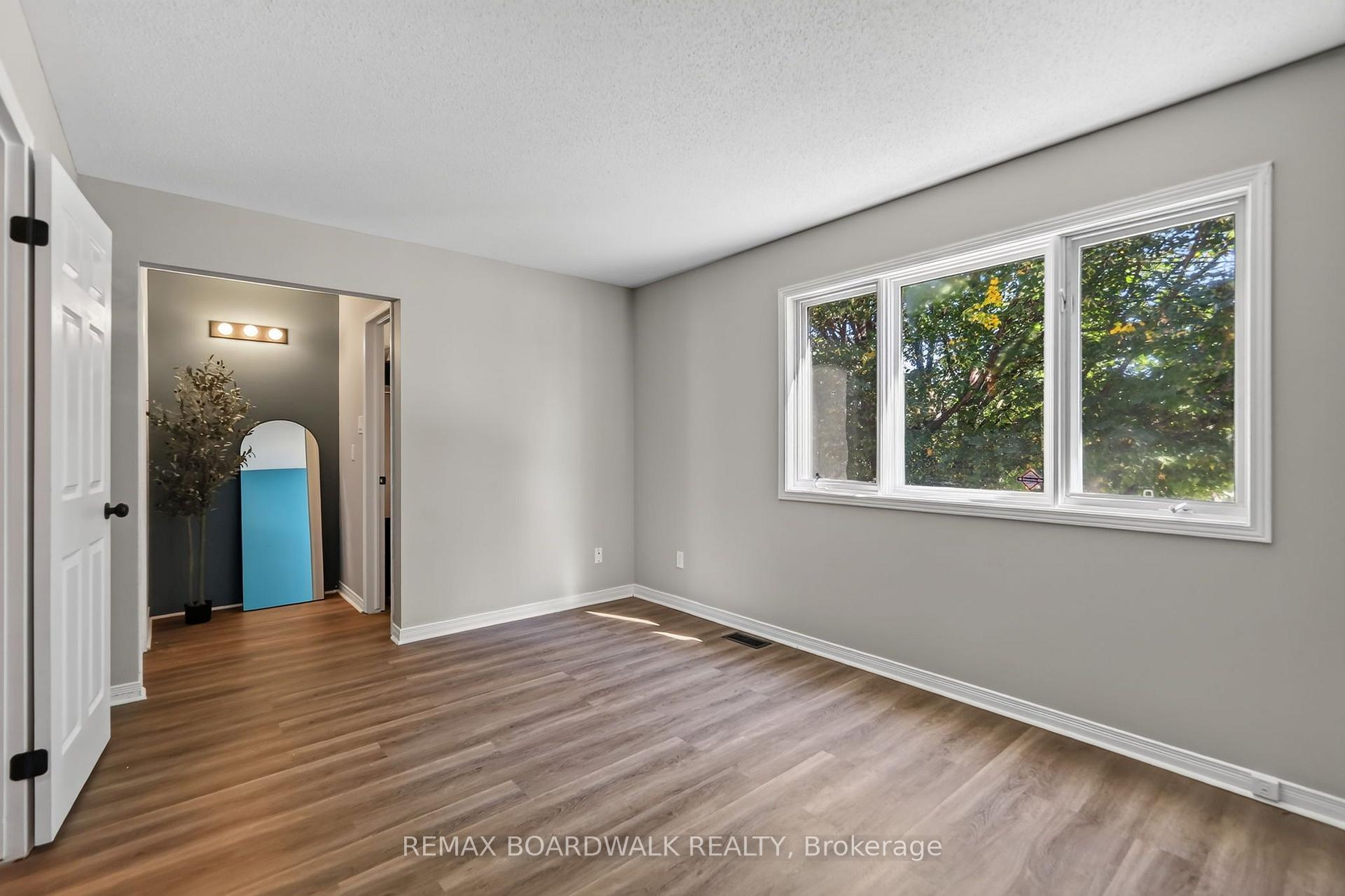 Photo 21 of 254 Stoneway Drive, Ottawa, Barrhaven East — HOMEH