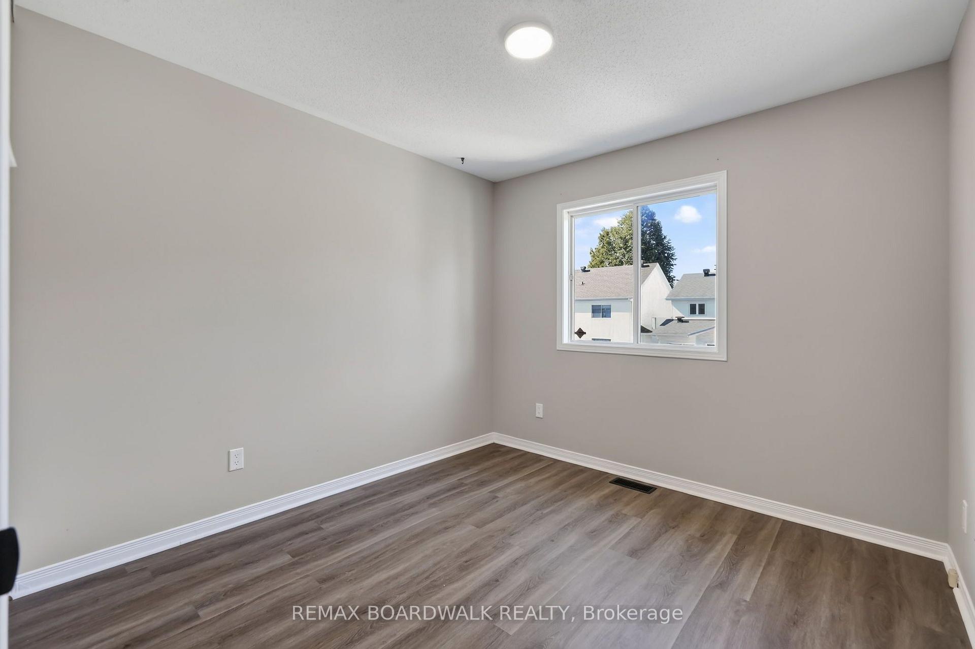 Photo 27 of 254 Stoneway Drive, Ottawa, Barrhaven East — HOMEH