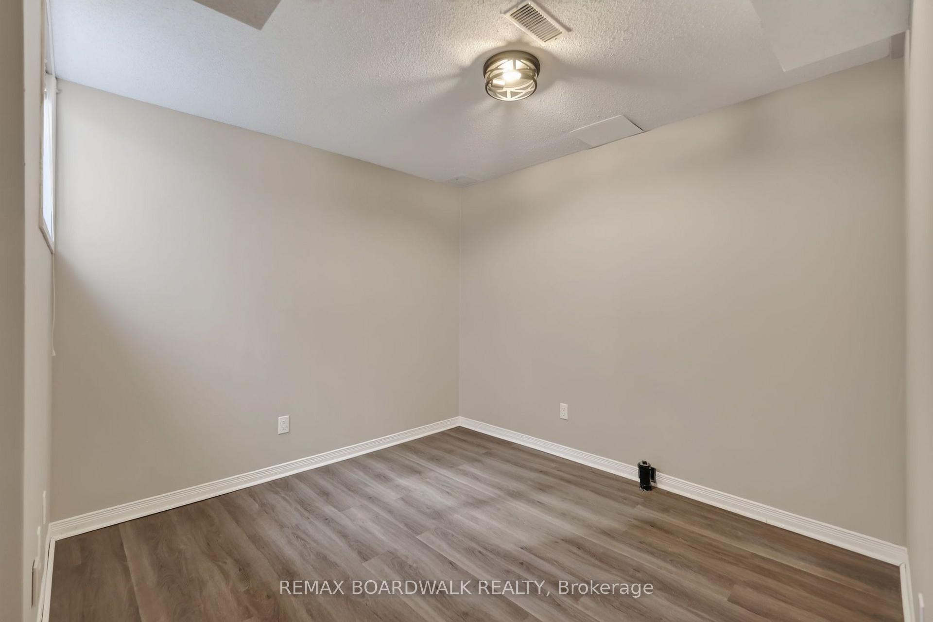 Photo 33 of 254 Stoneway Drive, Ottawa, Barrhaven East — HOMEH