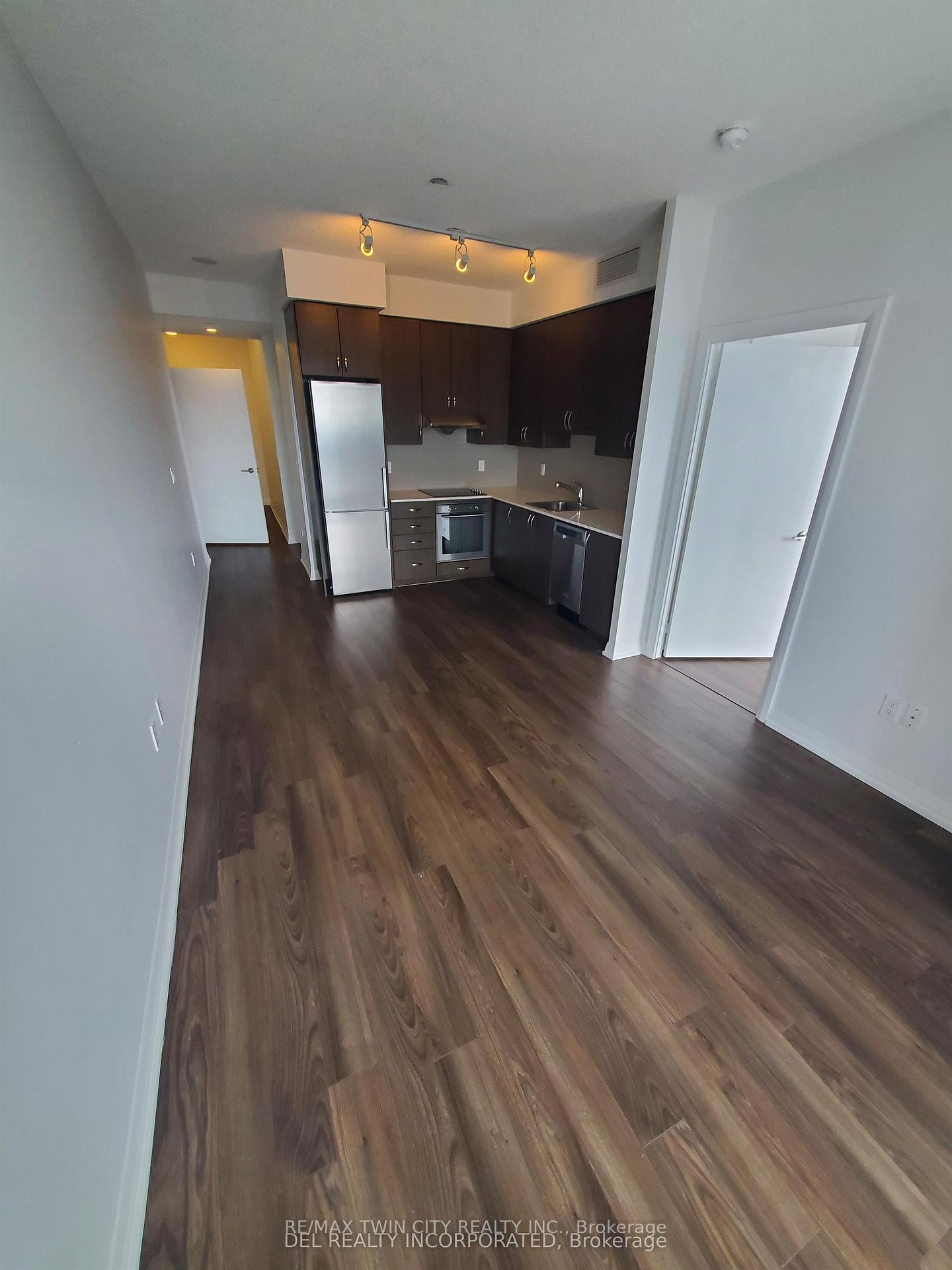 Photo 4 of Unit 1805, 55 Ann O'Reilly Road, North York, Henry Farm — HOMEH
