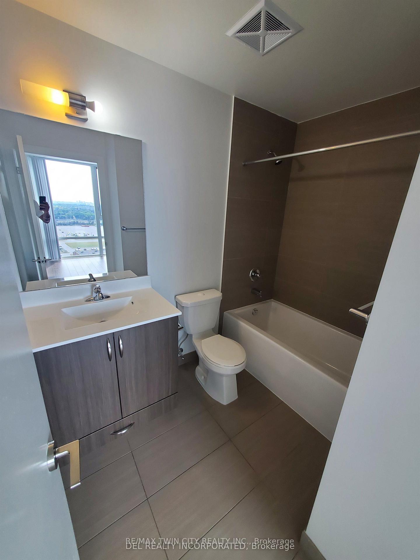 Photo 12 of Unit 1805, 55 Ann O'Reilly Road, North York, Henry Farm — HOMEH