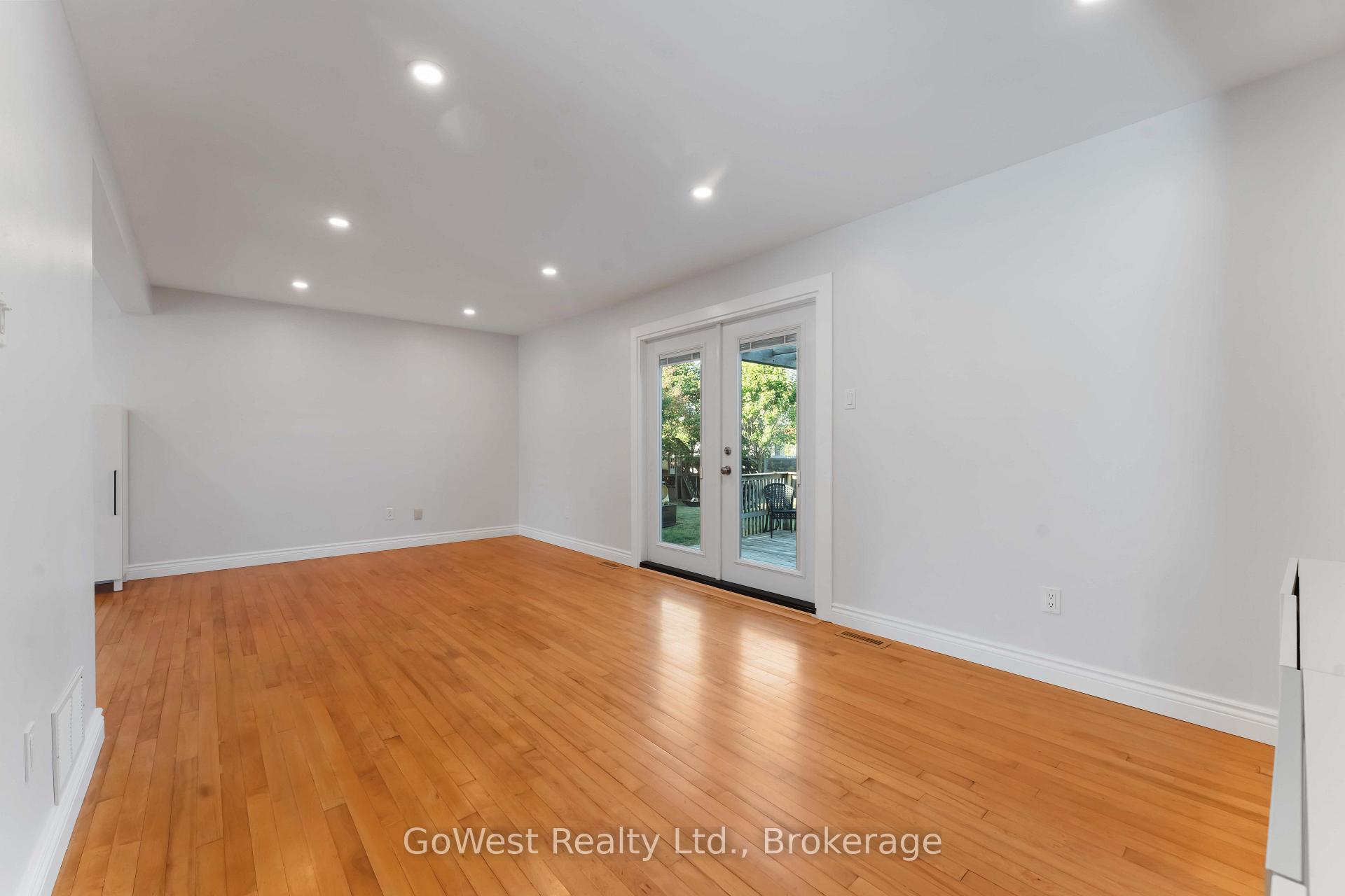 Photo 5 of 94 Fieldgate Drive, Ottawa, Barrhaven - Knollsbrook — HOMEH