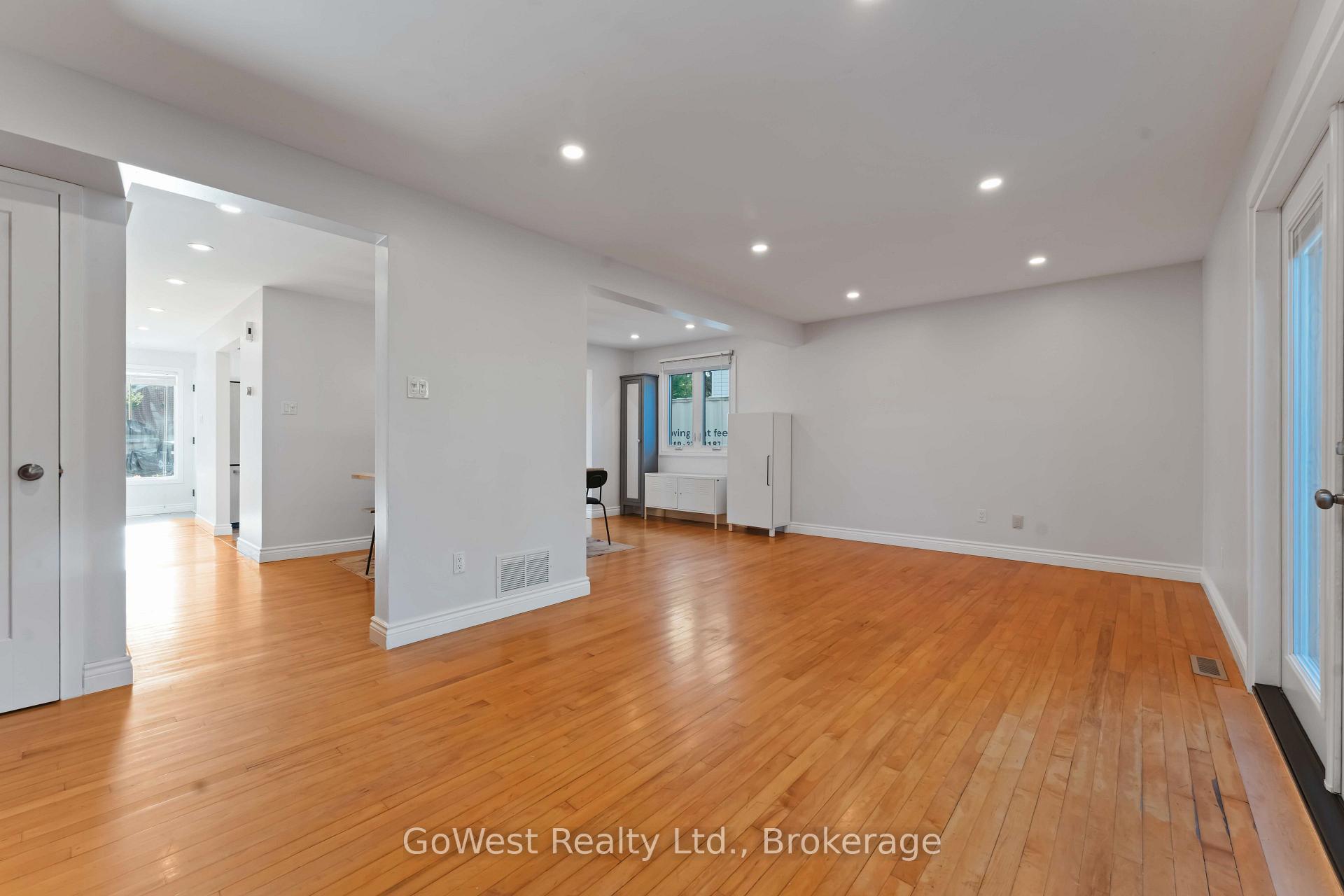 Photo 6 of 94 Fieldgate Drive, Ottawa, Barrhaven - Knollsbrook — HOMEH