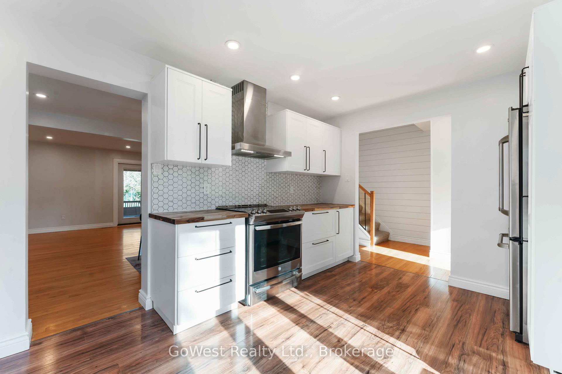 Photo 11 of 94 Fieldgate Drive, Ottawa, Barrhaven - Knollsbrook — HOMEH
