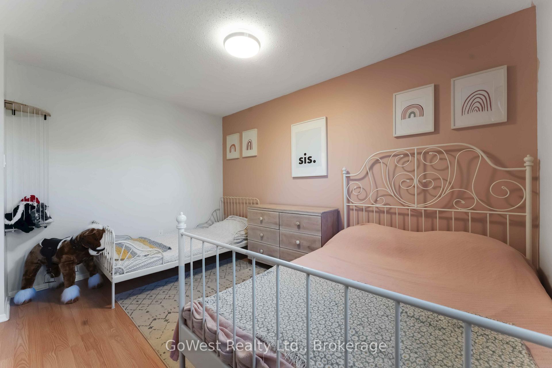 Photo 18 of 94 Fieldgate Drive, Ottawa, Barrhaven - Knollsbrook — HOMEH