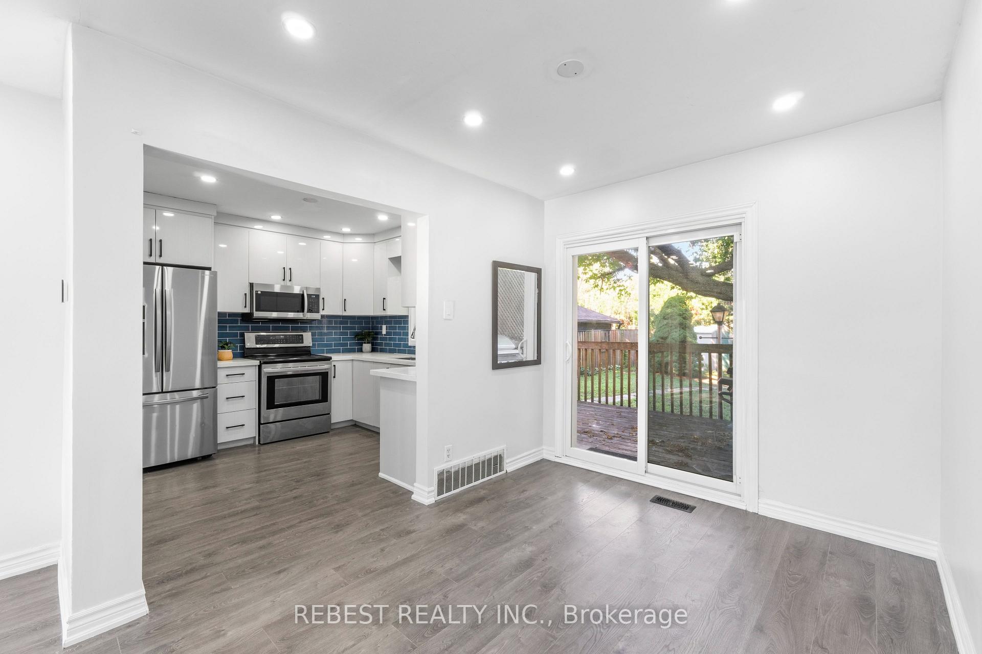 Photo 12 of 2181 Wiseman Court, Mississauga, Clarkson — HOMEH