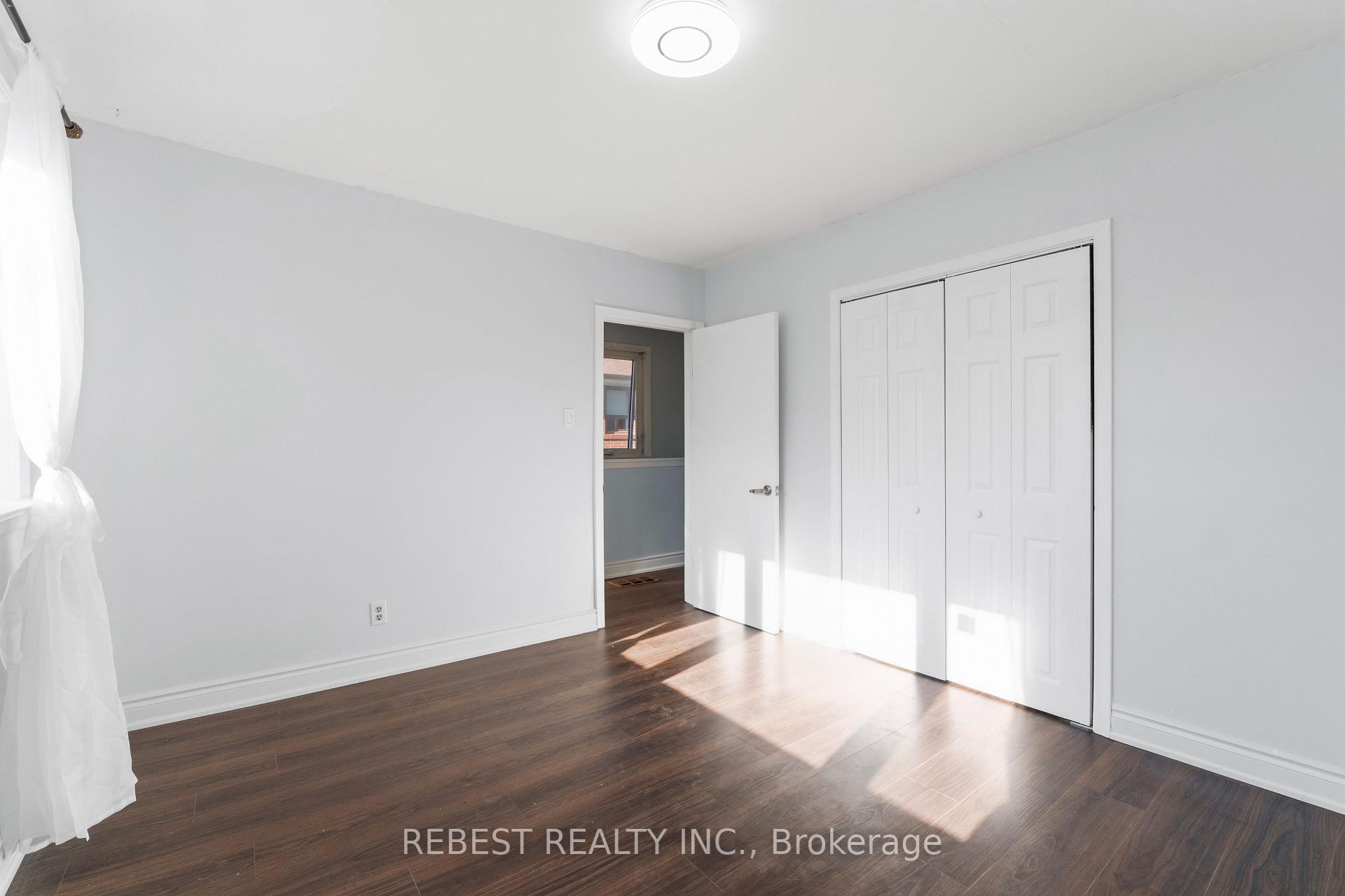 Photo 16 of 2181 Wiseman Court, Mississauga, Clarkson — HOMEH