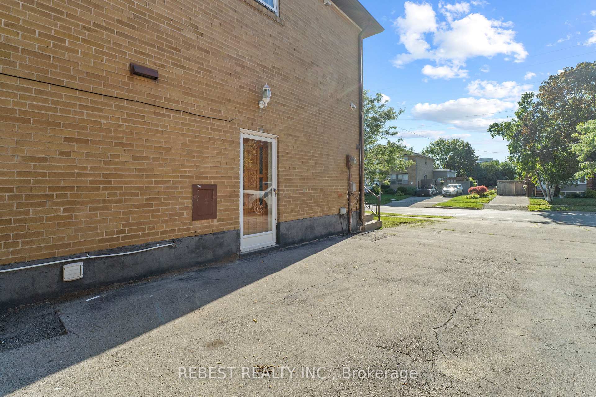 Photo 23 of 2181 Wiseman Court, Mississauga, Clarkson — HOMEH