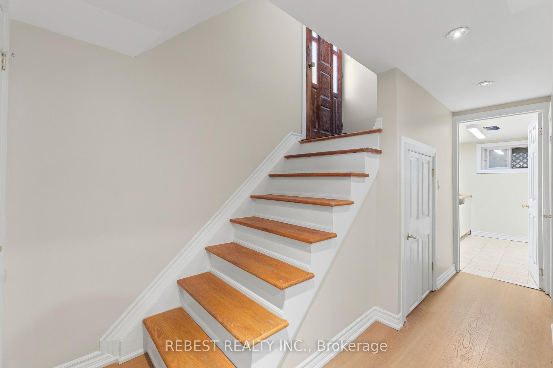 Photo 24 of 2181 Wiseman Court, Mississauga, Clarkson — HOMEH