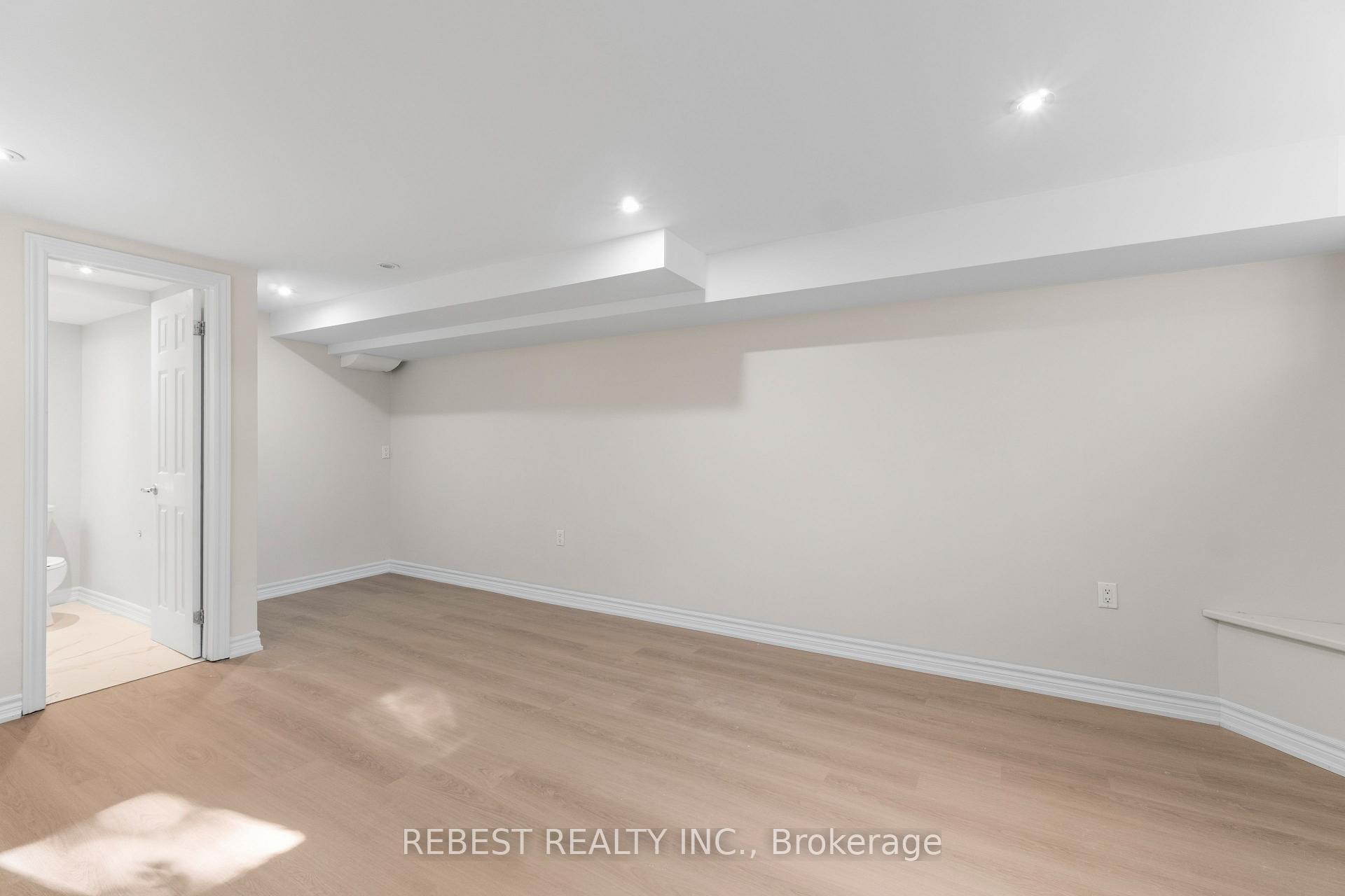 Photo 30 of 2181 Wiseman Court, Mississauga, Clarkson — HOMEH