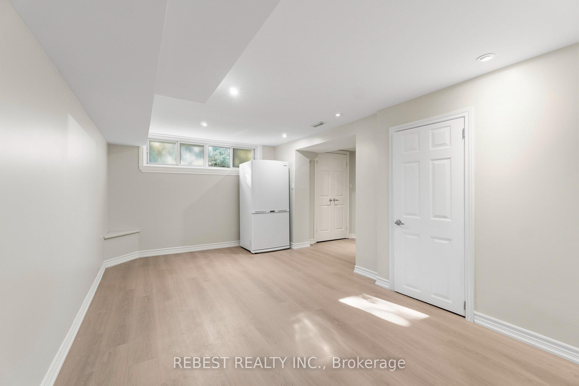 Photo 32 of 2181 Wiseman Court, Mississauga, Clarkson — HOMEH
