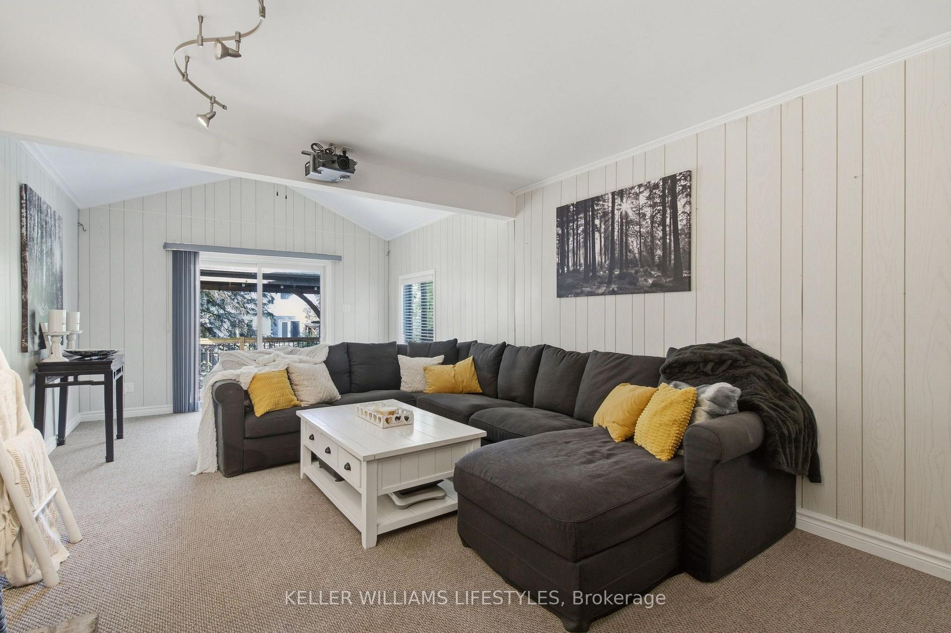 Photo 9 of 151 Brixham Crescent, London, South M — HOMEH
