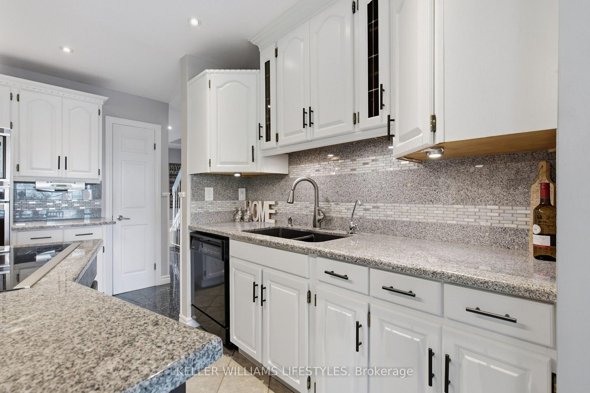 Photo 15 of 151 Brixham Crescent, London, South M — HOMEH