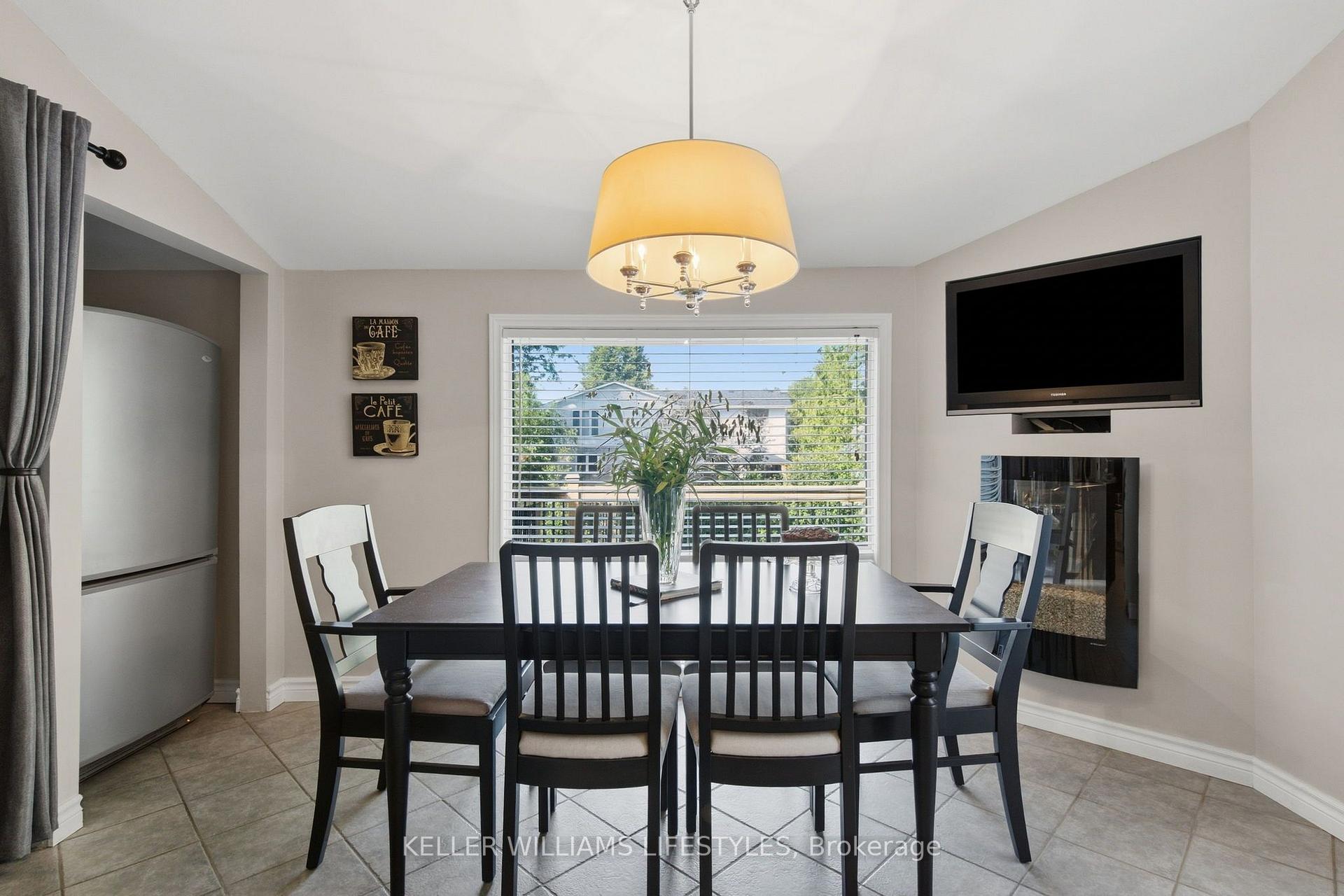 Photo 18 of 151 Brixham Crescent, London, South M — HOMEH