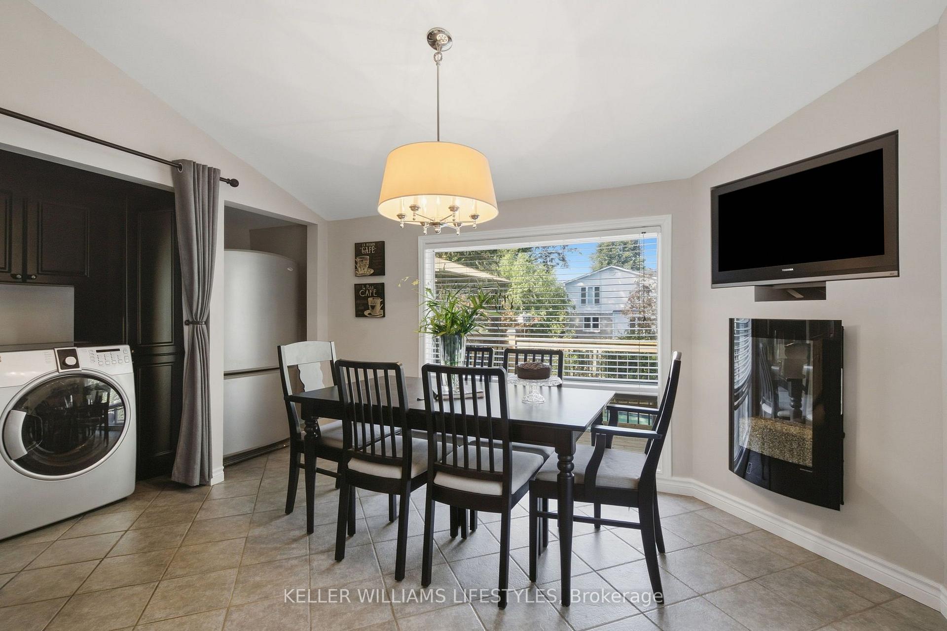 Photo 19 of 151 Brixham Crescent, London, South M — HOMEH