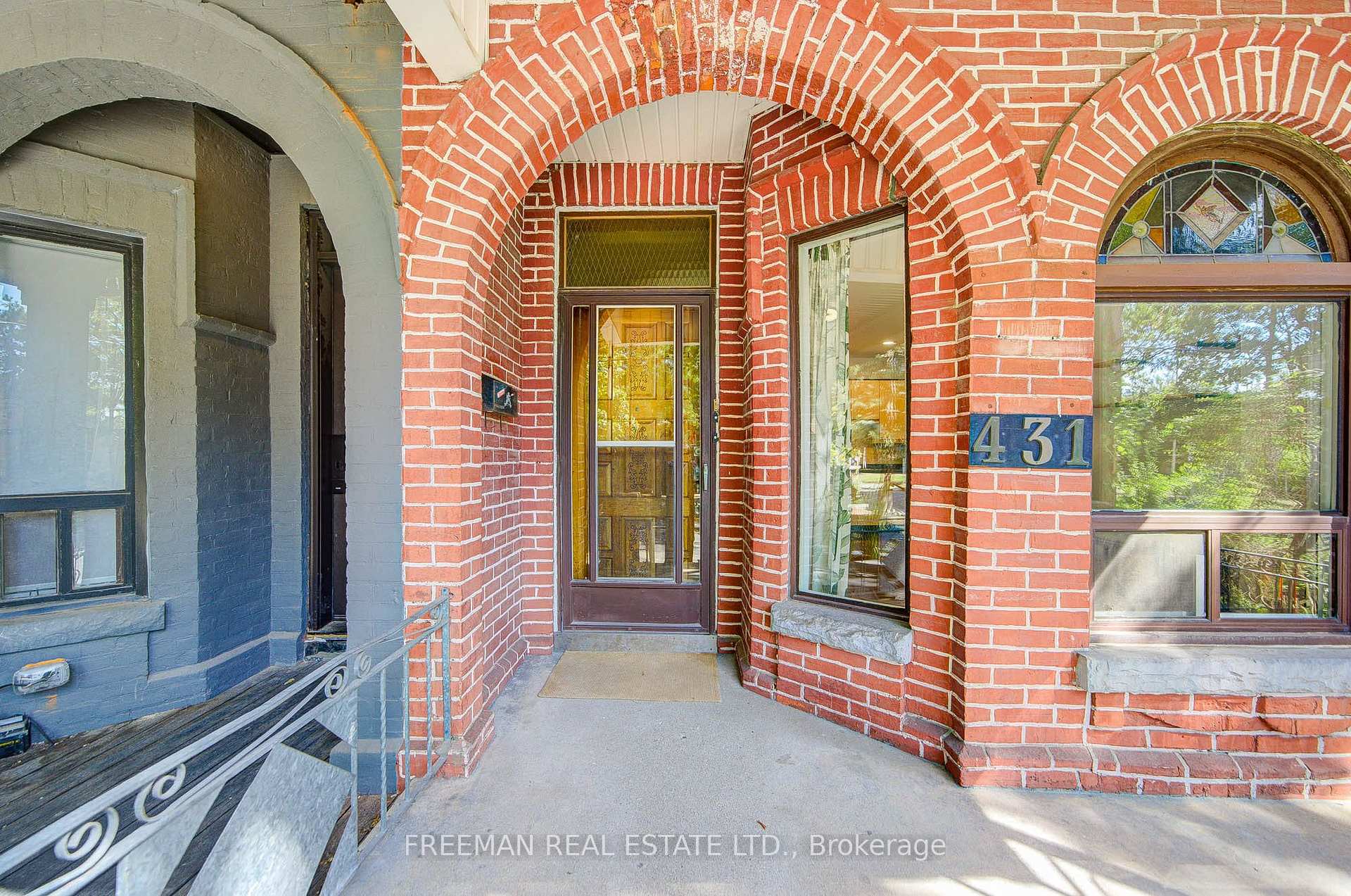Photo 5 of 431 Manning Avenue, Toronto, Palmerston-Little Italy — HOMEH